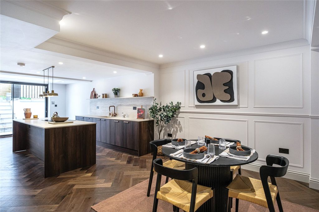 Property photo 2 of 21 Picture No. 04