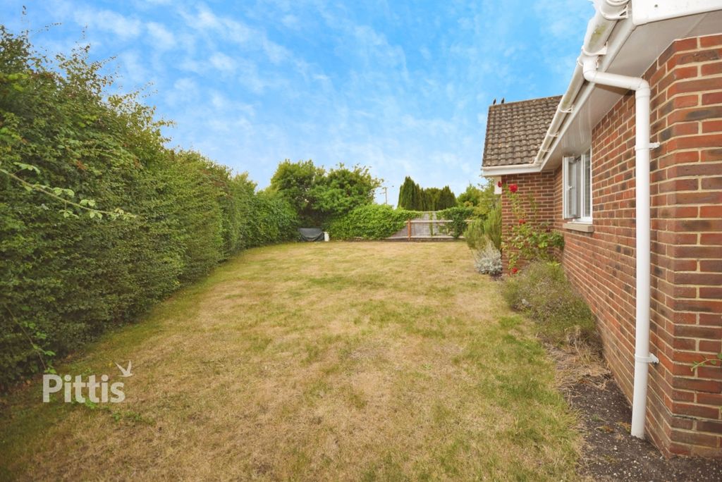 Property photo 2 of 13