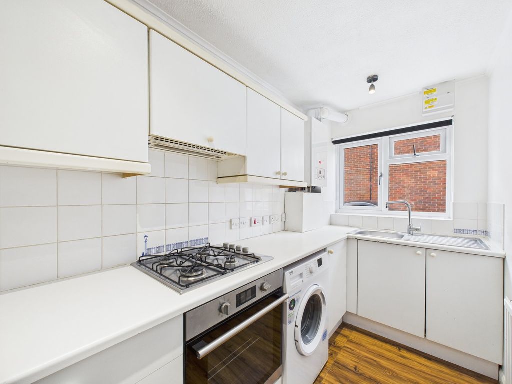 Property photo 3 of 11 Picture No. 08