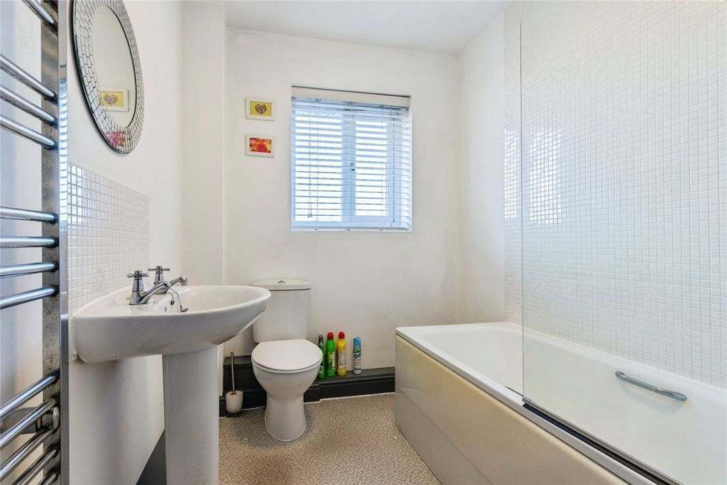 Property photo 3 of 16 Picture No. 31