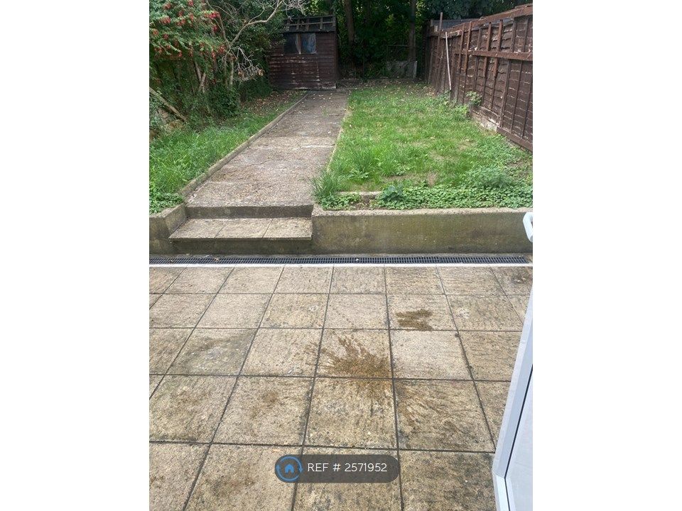 Property photo 2 of 17 Garden Patio Area