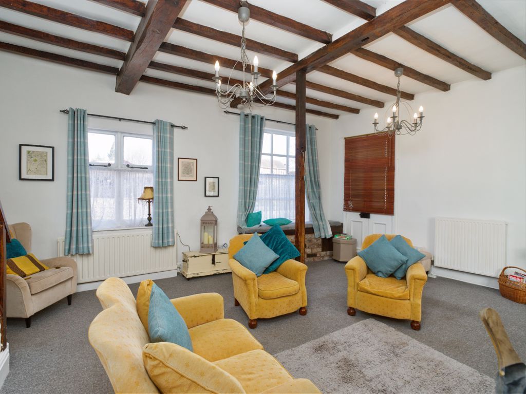 Property photo 3 of 13 Photo 6