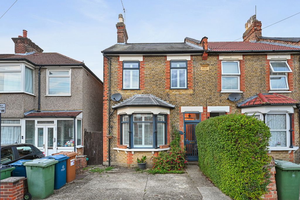 Property photo 1 of 13 6