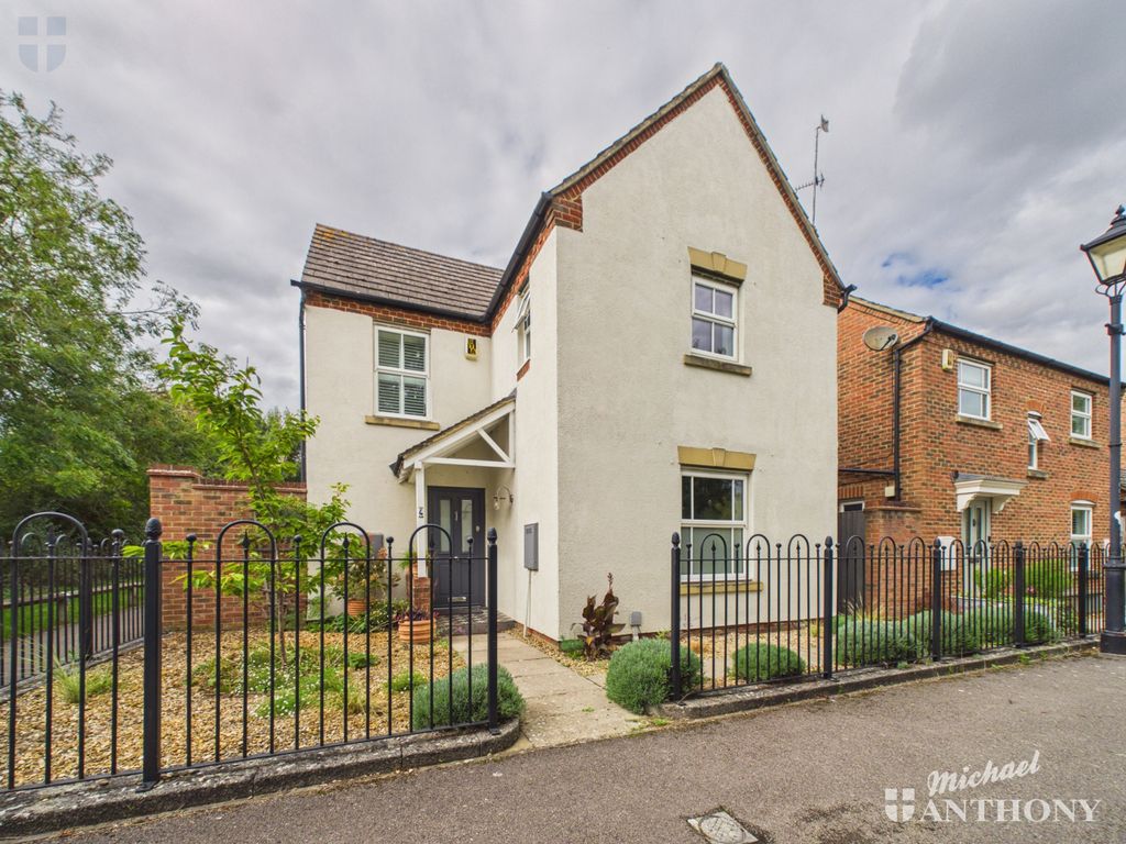 Property photo 1 of 15 Cam03218G0-Pr1161-Still018