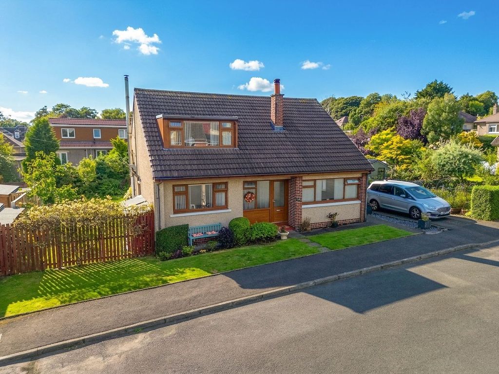 Property photo 1 of 31