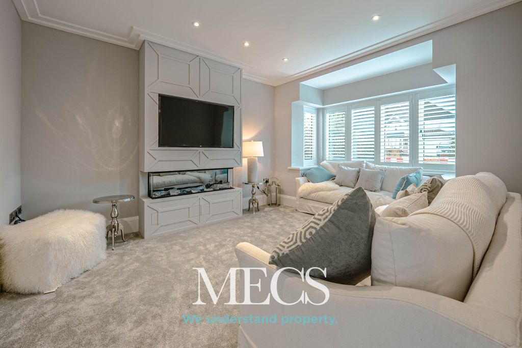 Property photo 2 of 24 4204371