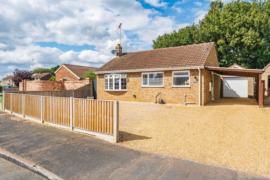 Property photo 1 of 18