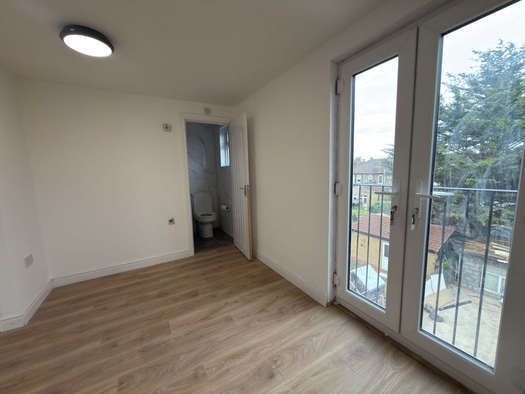Property photo 3 of 20 Whatsapp Image 2026-09-02 At 17.35.34