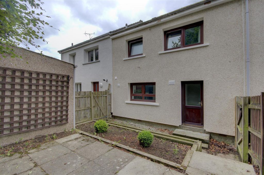 Property photo 1 of 19 Rear Garden