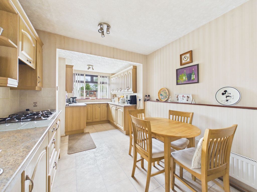 Property photo 2 of 13 Dining Kitchen