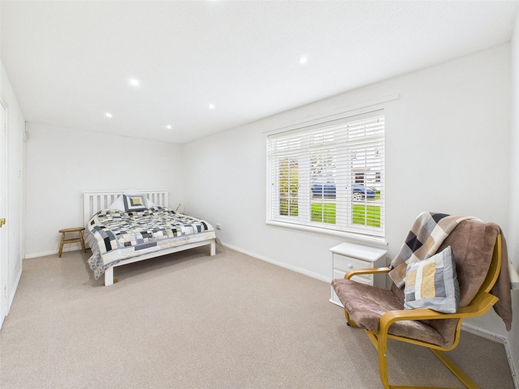 Property photo 3 of 16 Picture No. 31