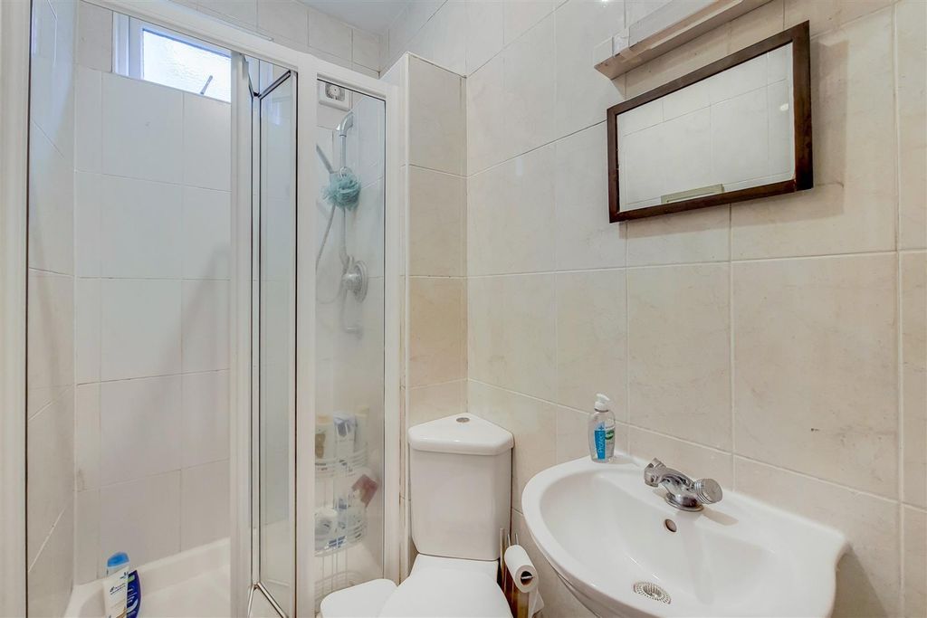 Property photo 1 of 5 7_Shower Room-0.Jpg