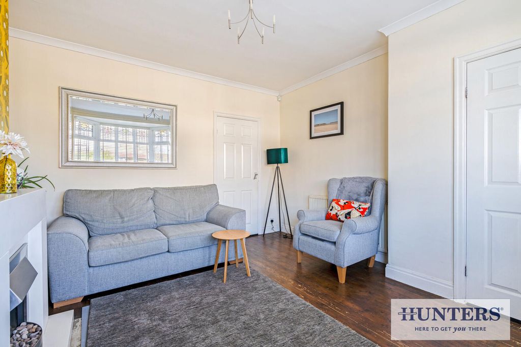 Property photo 3 of 24 Living Room