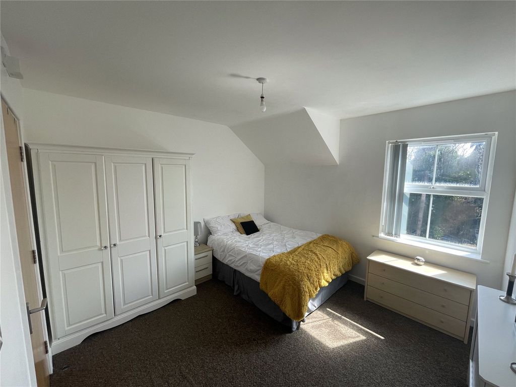 Property photo 2 of 11 Picture No. 02