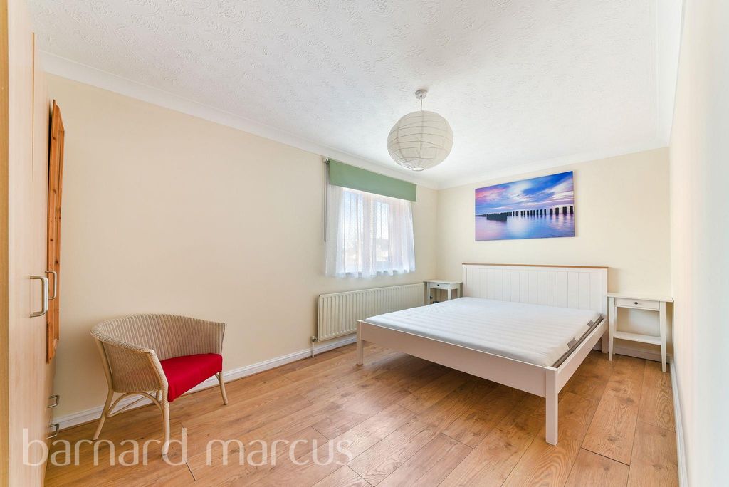 Property photo 3 of 8 Image