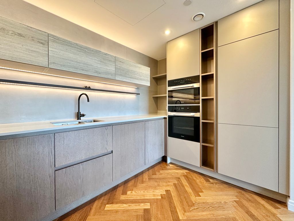 Property photo 2 of 30