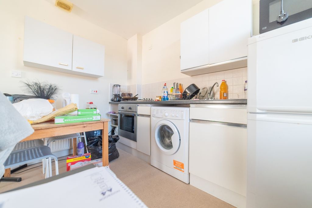 Additional image 4 of 5 bed block of flats for saleNewport Road, Roath CF24