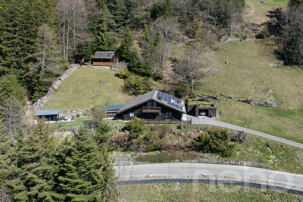 Property photo 2 of 12
