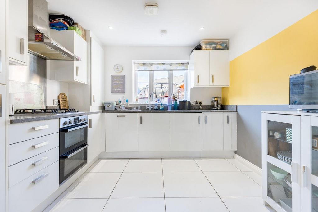 Property photo 3 of 17 Dbe-42.Jpg