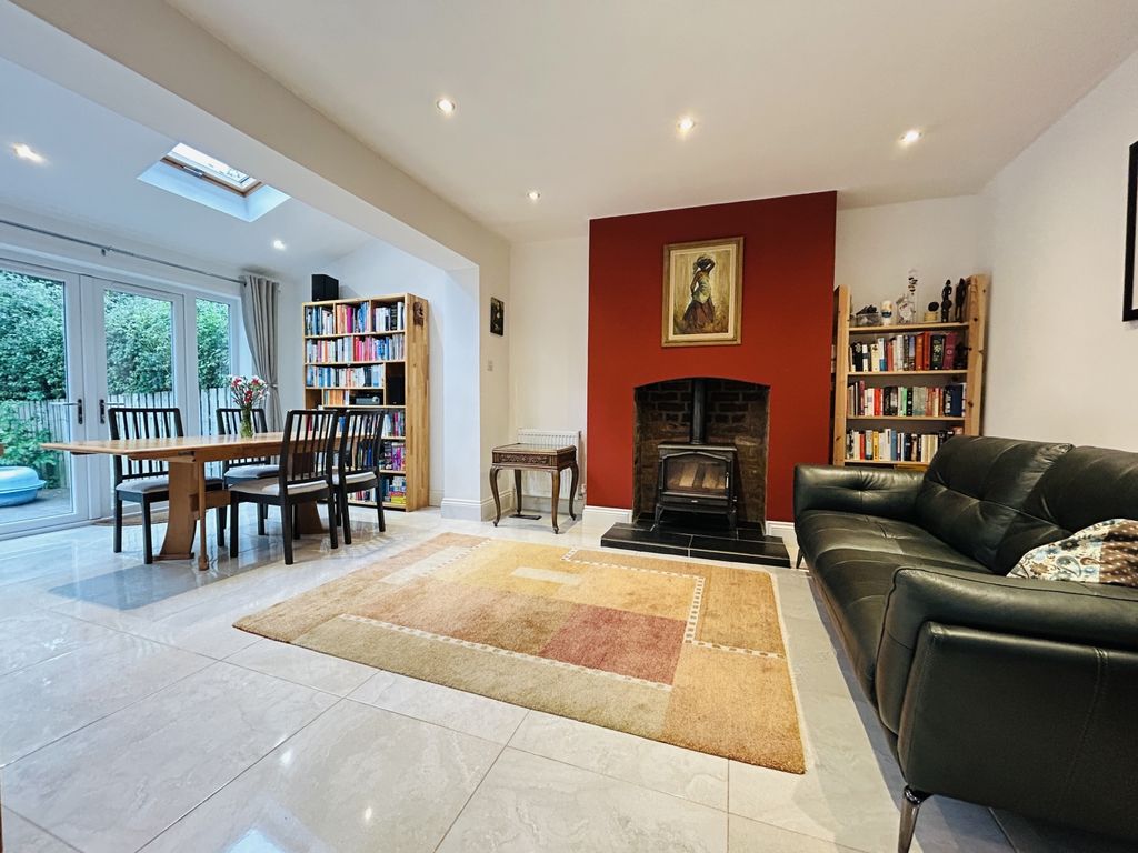 Property photo 3 of 27 Img_8564