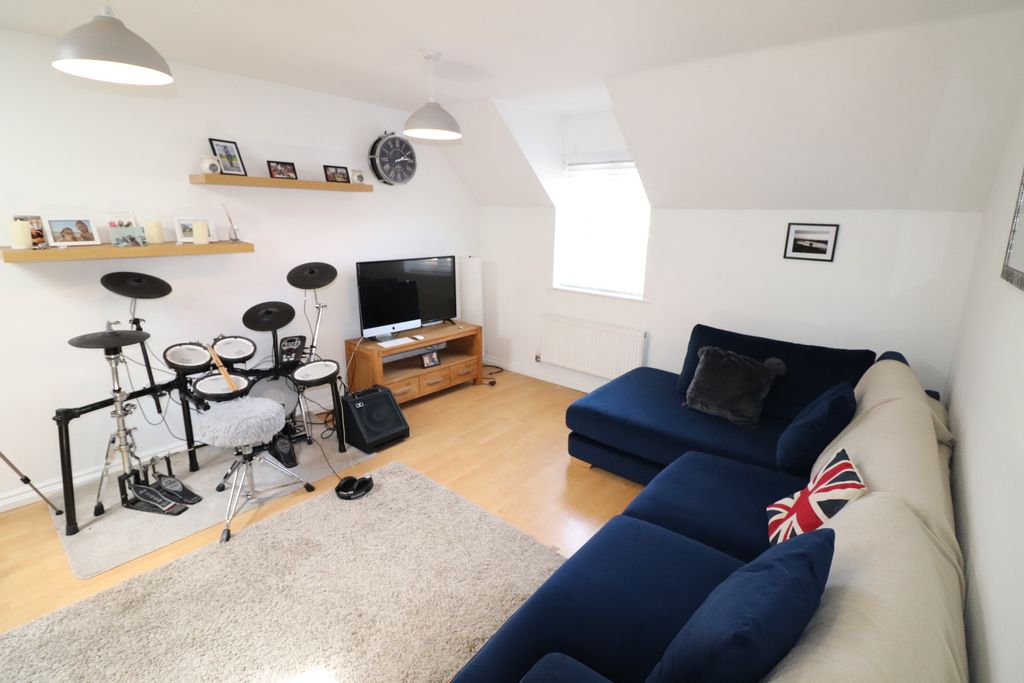 Property photo 3 of 7