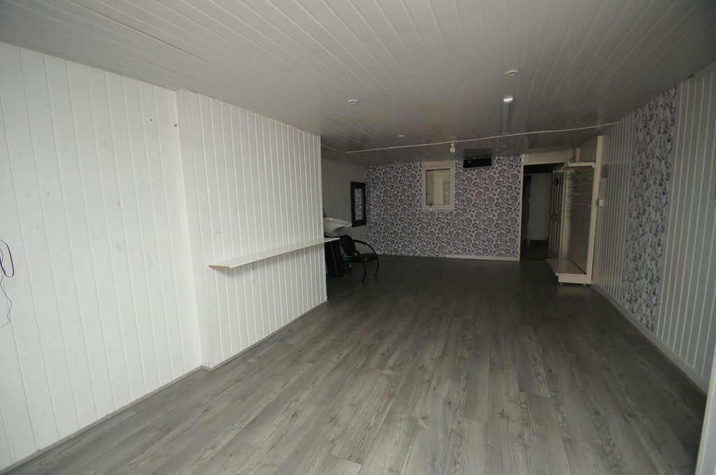 Property photo 3 of 7 Not Specified