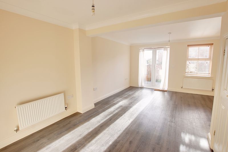 Property photo 3 of 14 Photo 3