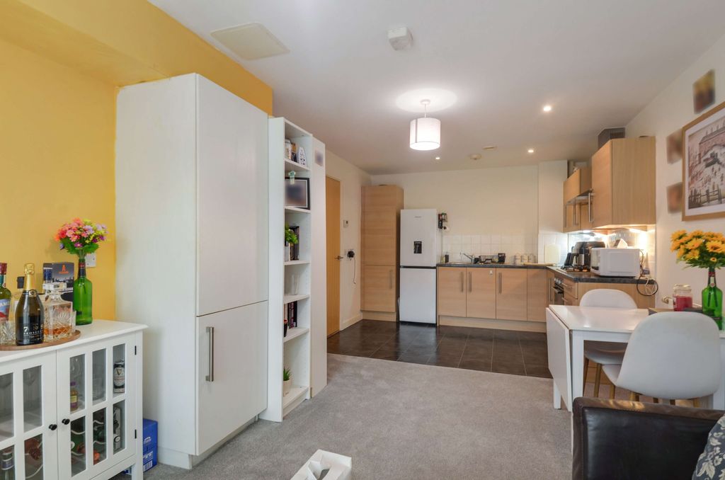 Property photo 3 of 14 Lounge Area_Pic_ (1).Jpg