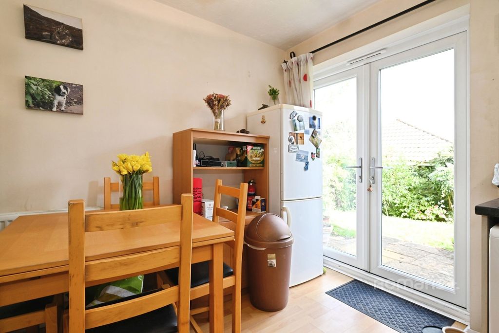 Property photo 3 of 14 Pbox-Img.Jpg