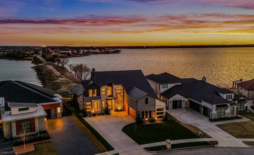 Property photo 1 of 31