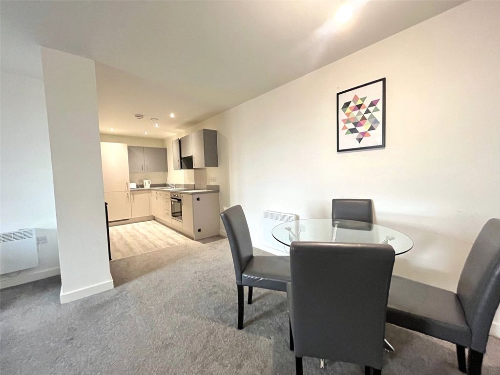 Property photo 3 of 9 Dining Room