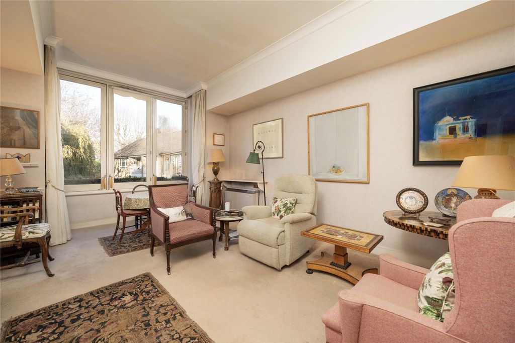 Property photo 1 of 13 Reception