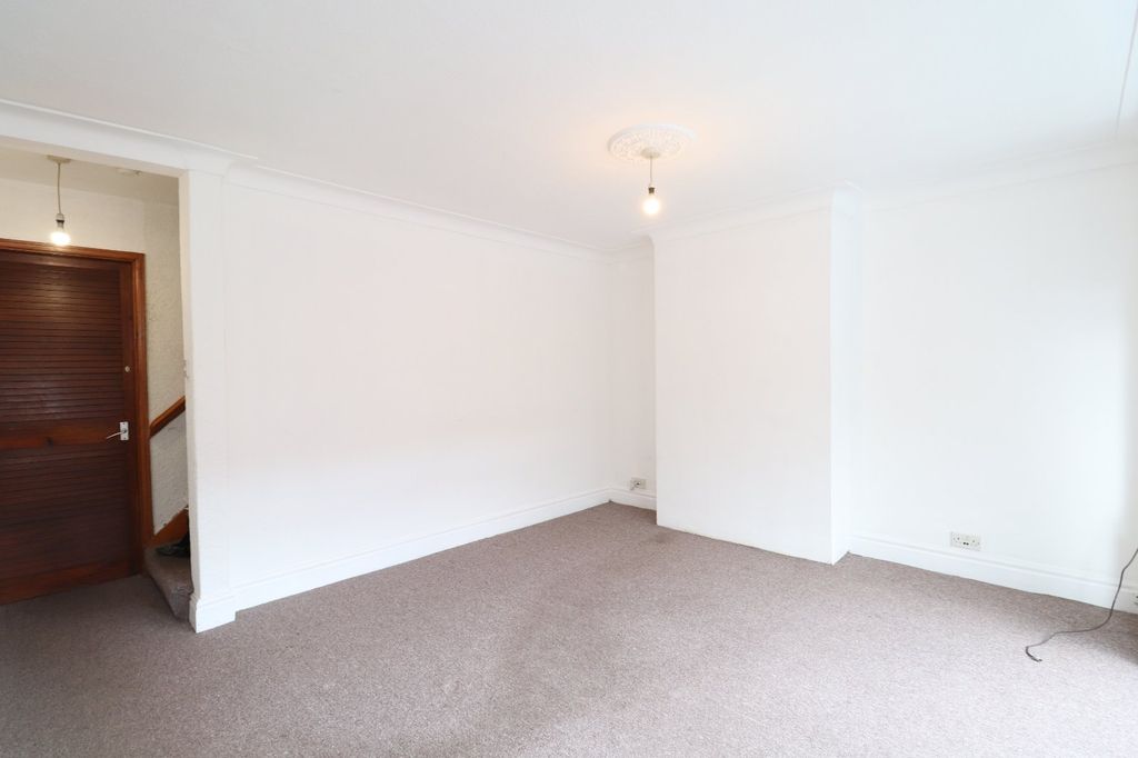 Property photo 3 of 9 Picture No. 31