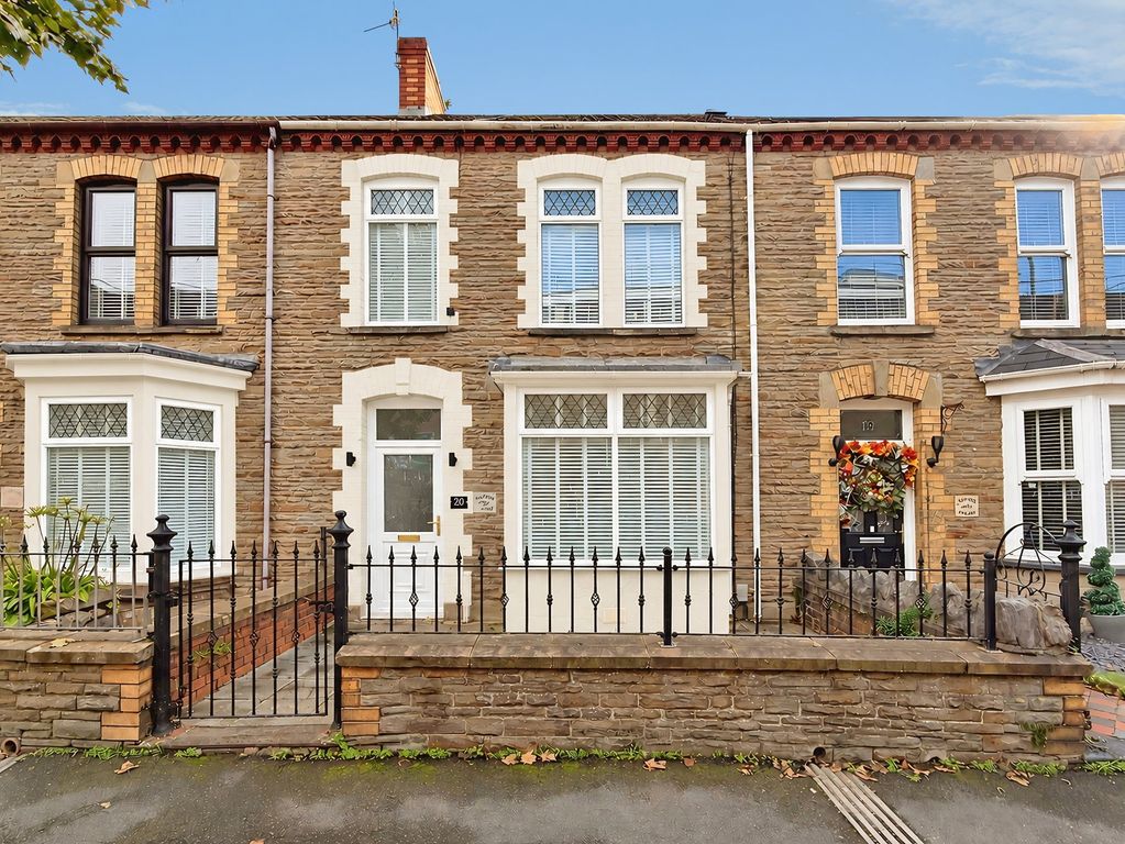 Property photo 1 of 17