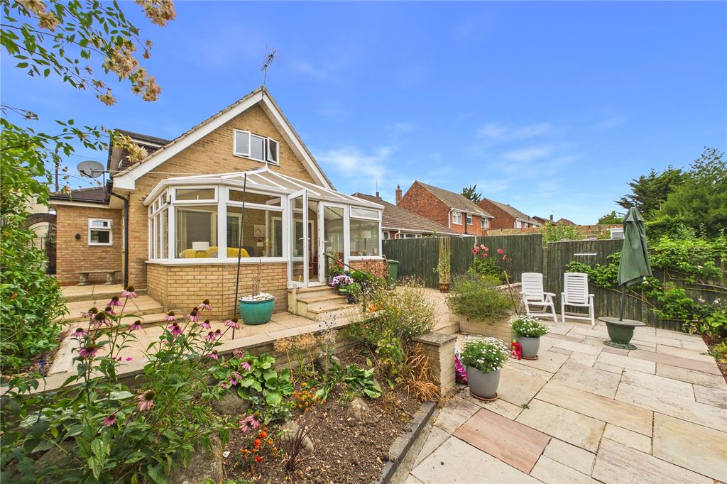 Property photo 1 of 21 Garden