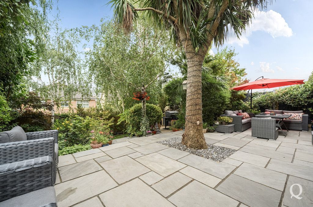 Property photo 3 of 25 9Fee567A-3Af1-42F...
