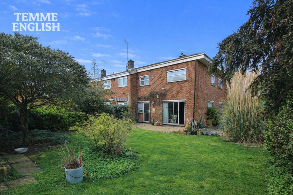 Property photo 1 of 27