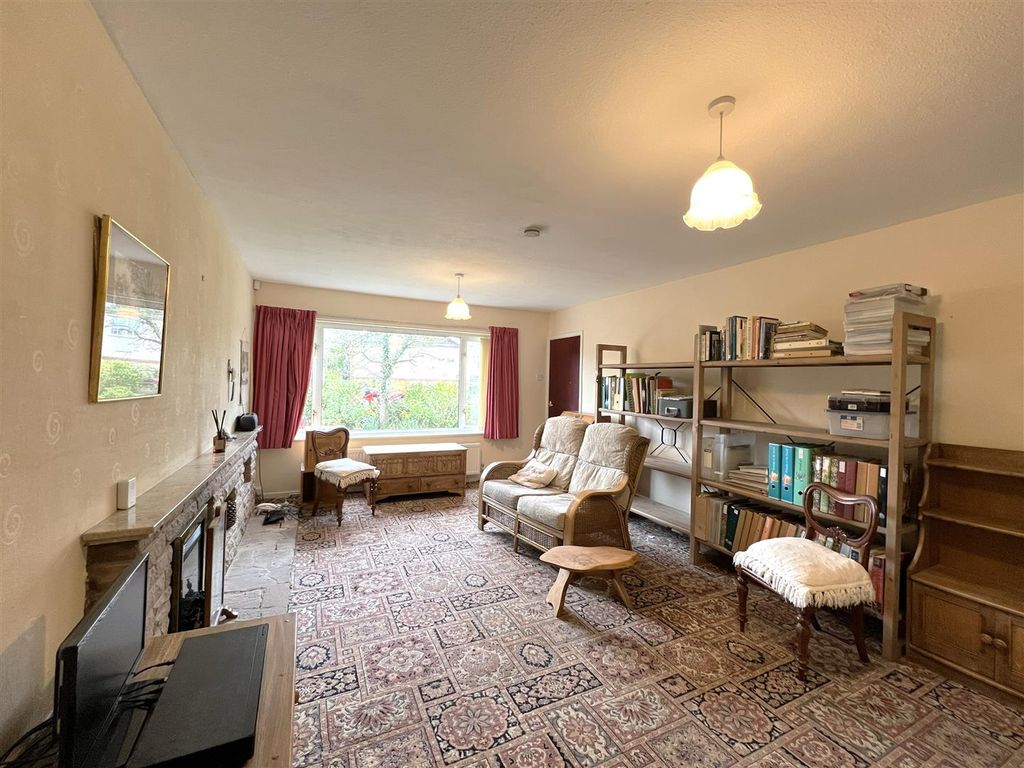 Property photo 2 of 15 Img_3292.Jpg