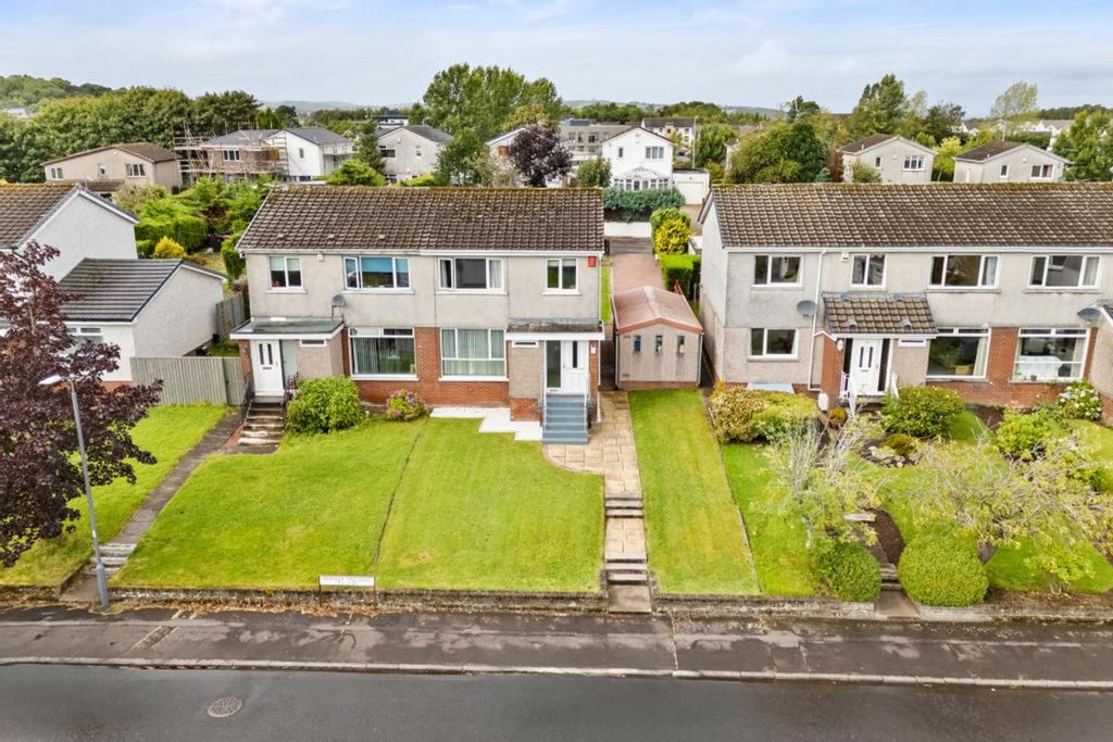 Property photo 1 of 32