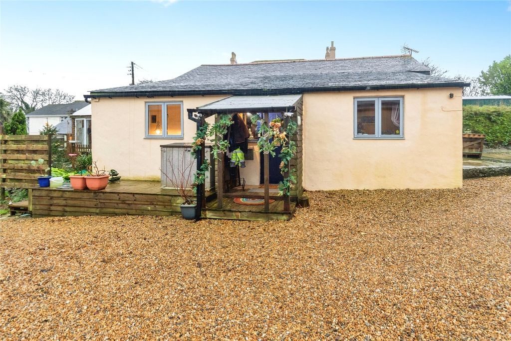 Property photo 1 of 17 Picture No. 01