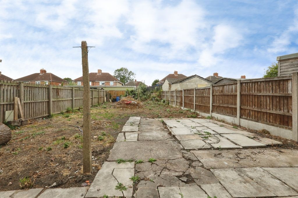 Property photo 2 of 13