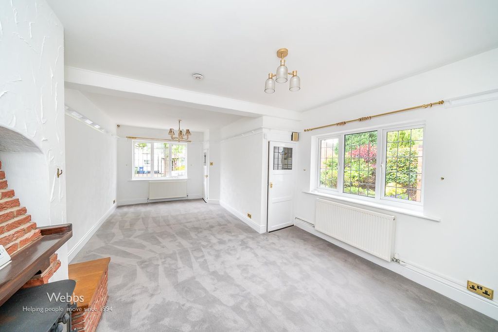 Property photo 2 of 26 Â© Webbs Estate Agents Â© (18 Of 61).Jpg