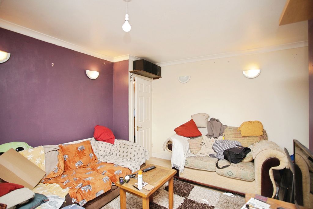 Property photo 2 of 14 Living Room