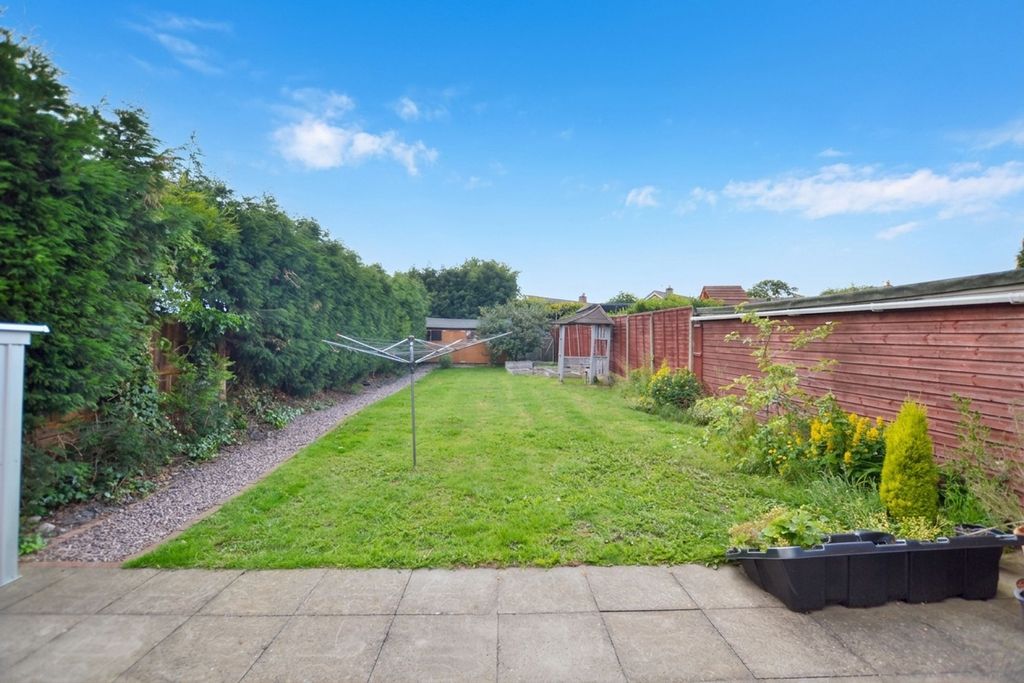Property photo 3 of 17