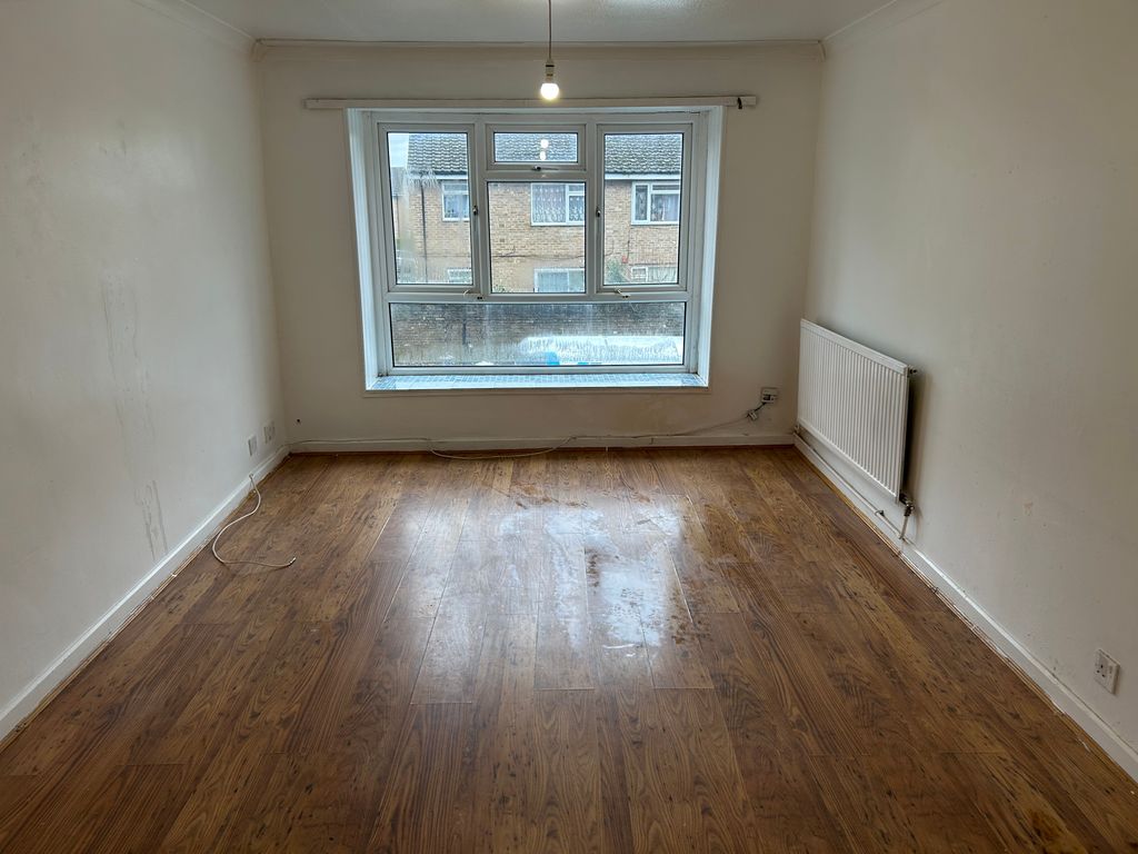 Property photo 2 of 11 Img-3255