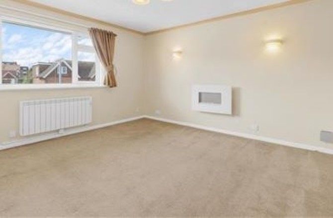 Property photo 2 of 20