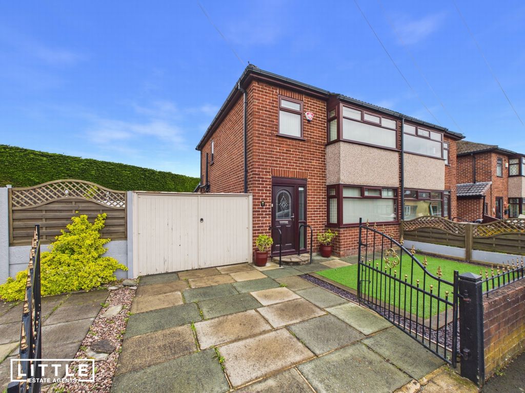 Property photo 1 of 22 Photo 4