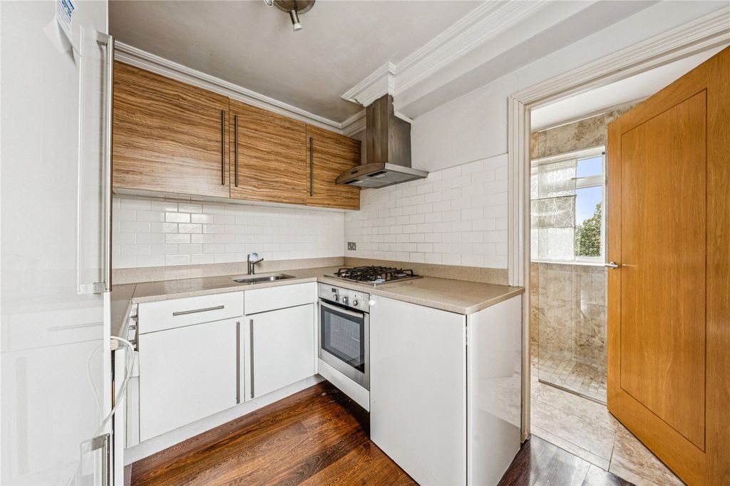 Property photo 2 of 11 Picture No. 02