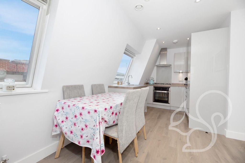 Property photo 3 of 8 Img_9446.Jpg