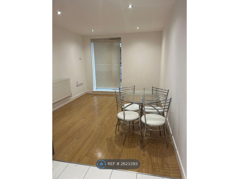 Property photo 2 of 8